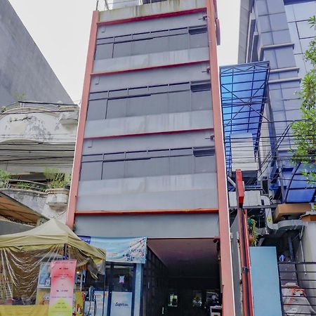 Oyo 117 Blueberry Homestay Giacarta Esterno foto