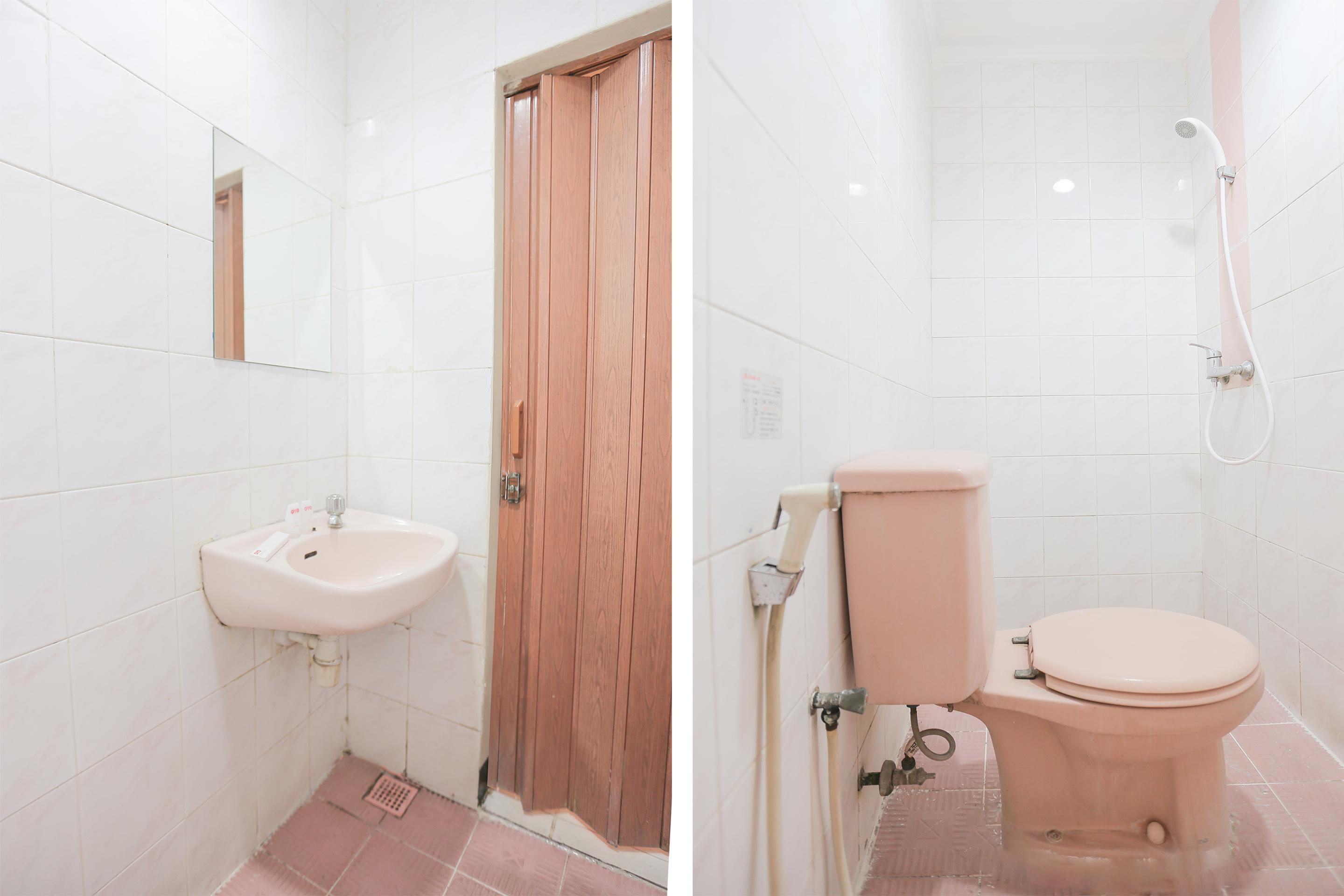 Oyo 117 Blueberry Homestay Giacarta Esterno foto