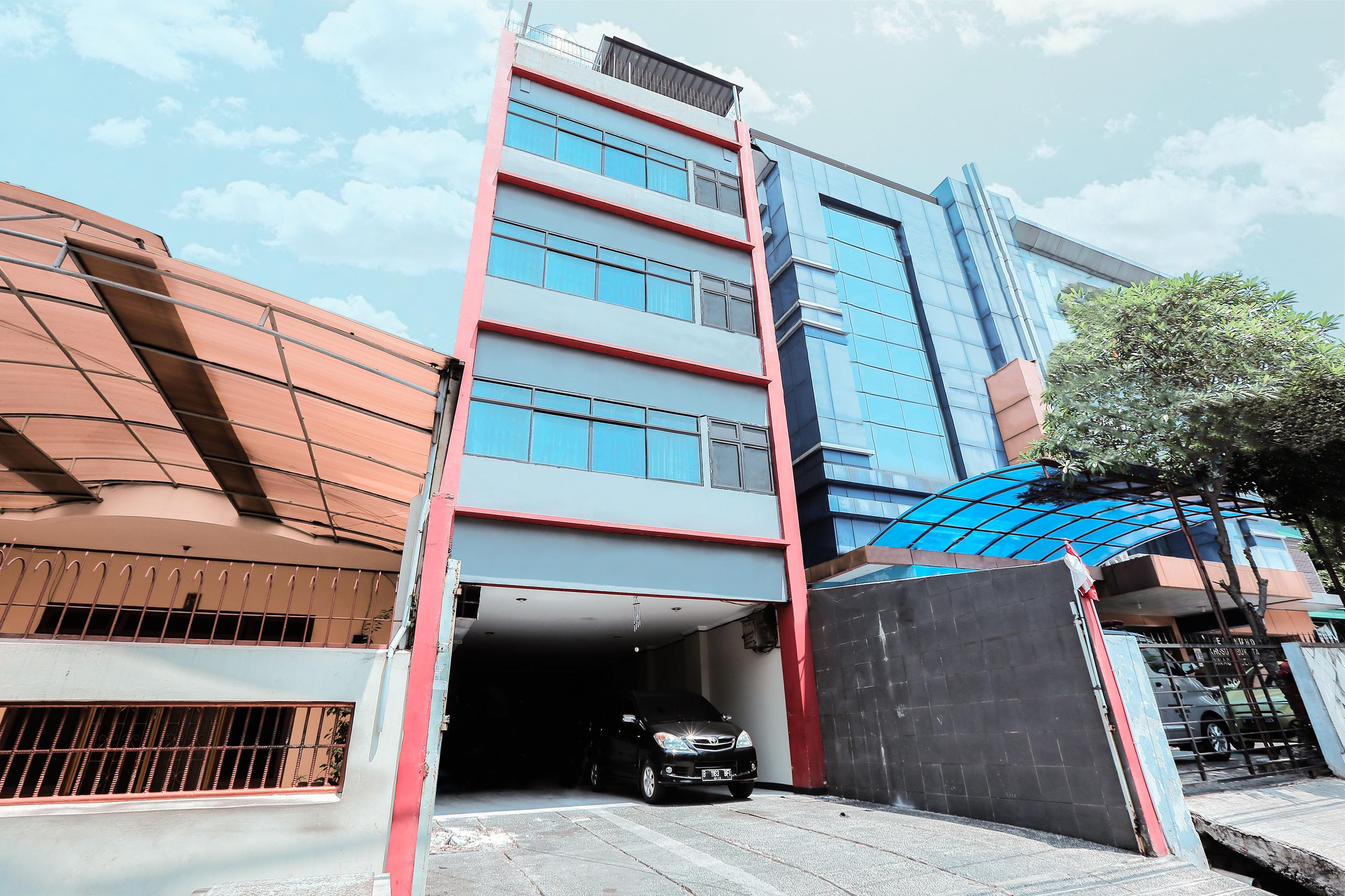 Oyo 117 Blueberry Homestay Giacarta Esterno foto