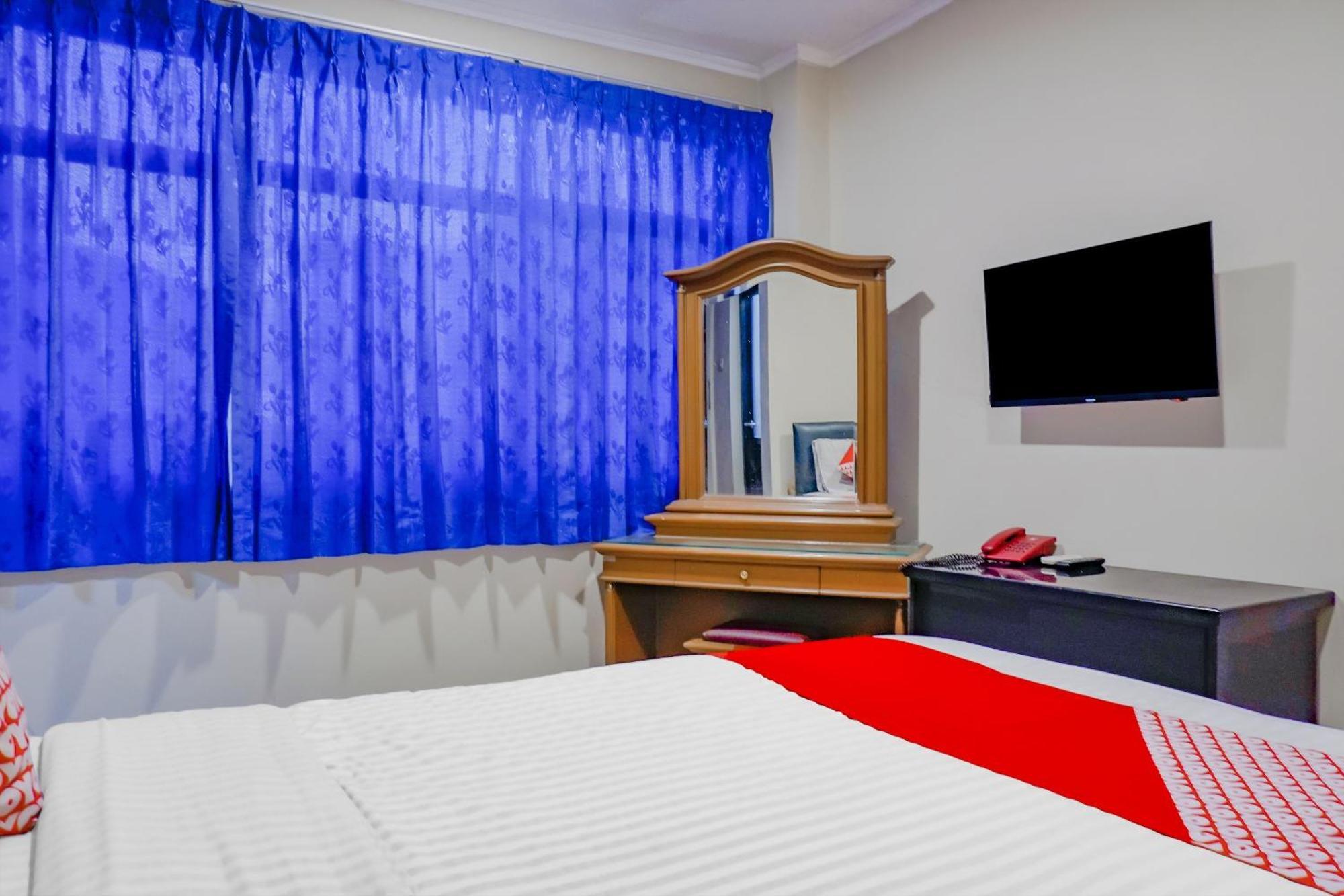 Oyo 117 Blueberry Homestay Giacarta Esterno foto