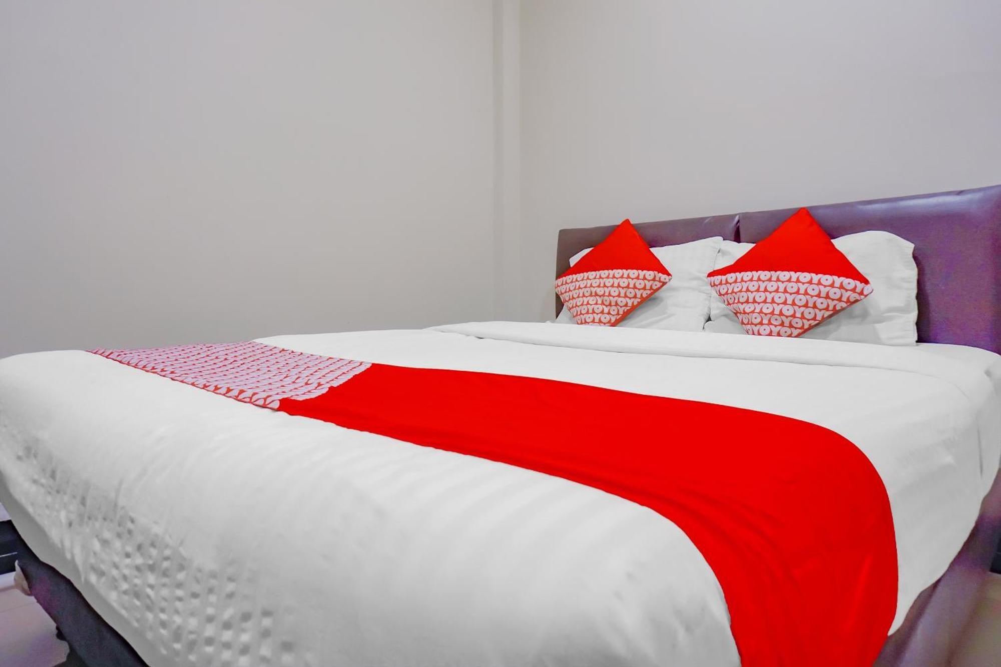 Oyo 117 Blueberry Homestay Giacarta Esterno foto