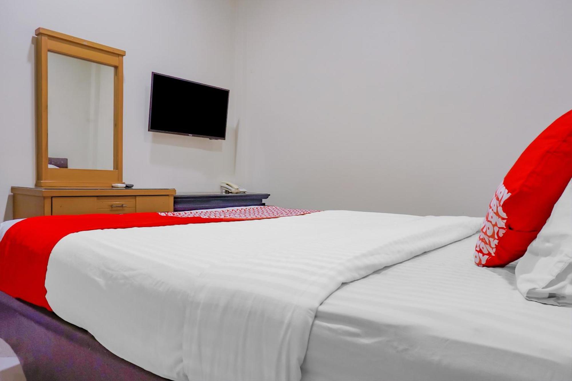 Oyo 117 Blueberry Homestay Giacarta Esterno foto