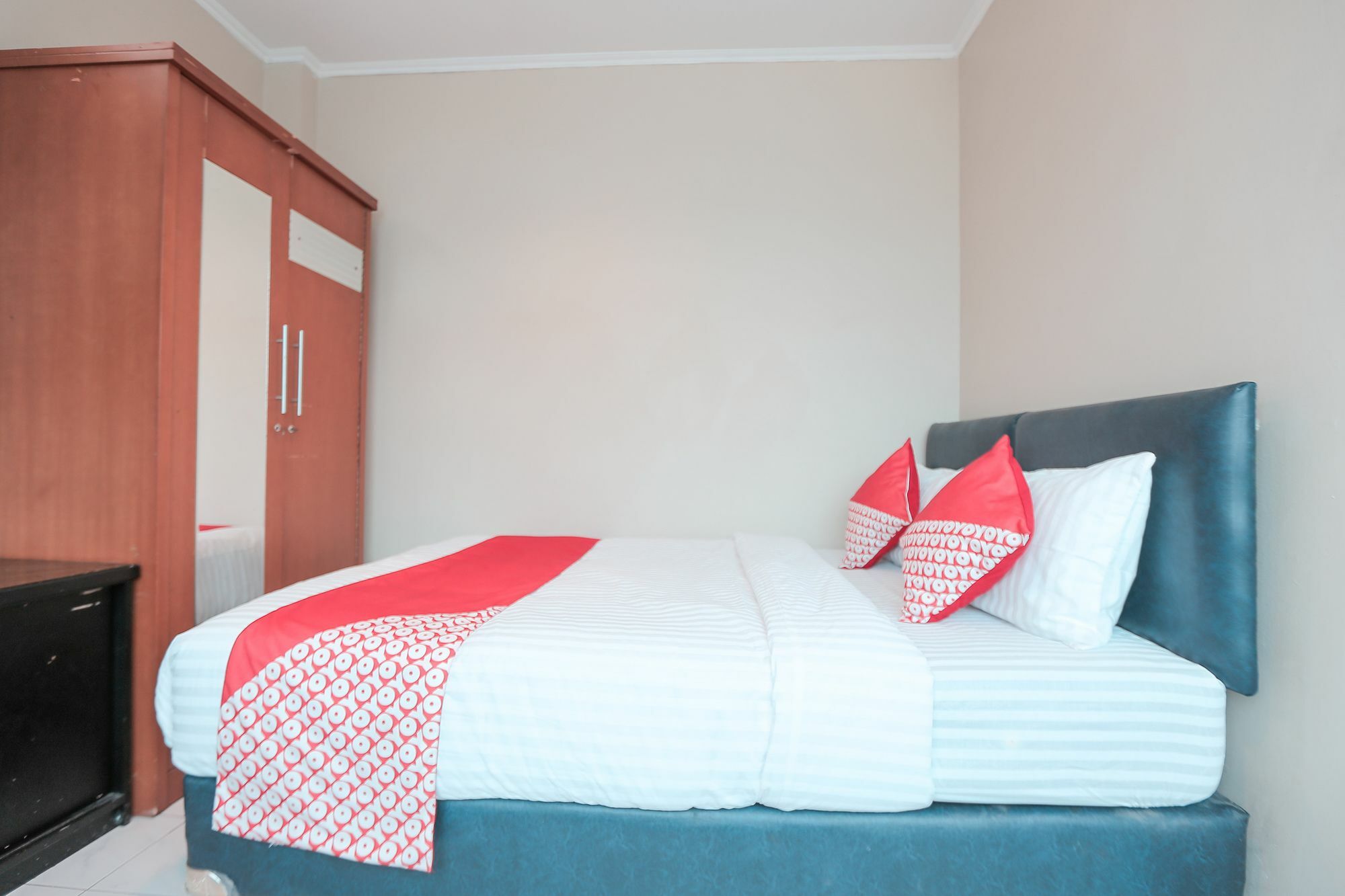 Oyo 117 Blueberry Homestay Giacarta Esterno foto